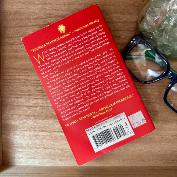 Remember Me? by Sophie Kinsella | Romantic Comedy Novel | Hardcover Book - Picture 5 of 7